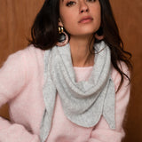 Foulard triangle Élio - gris clair